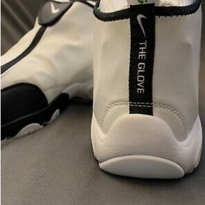 Nike Flight Glove Gary Payton Gray and Orange Poison 
$375.00+ $29.95 Shipping